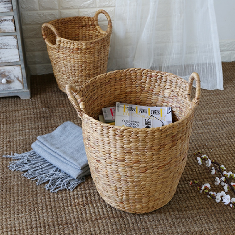 Koš na slámu slámy