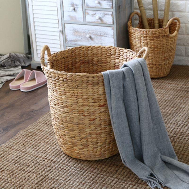 Koš na slámu slámy