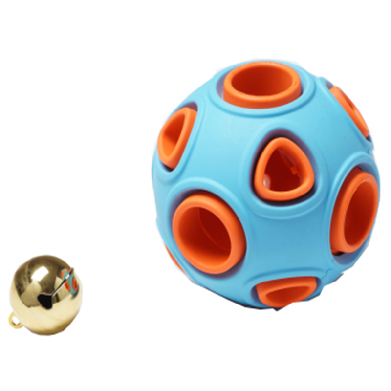 Populerová gumová koule s malým zvonkem lehkého psa žvýká hračku pro domácí mazlíčky pro zábavu