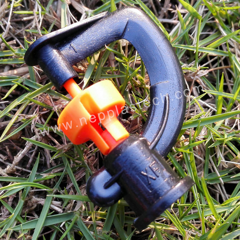 Mikrop rotační zavlažovače Orchard s automatickým zavlažovacím systémem