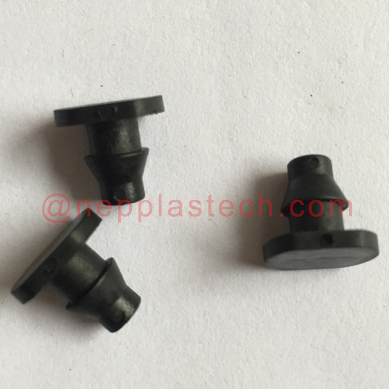 Zahradní zavlažovací systém s dvojitým ostnatým rovným konektorem 4*7mm hadice s bradkovými tee konektory pro kapry květináčů