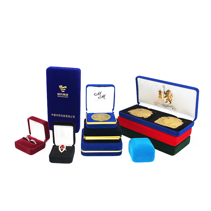 Kovové odznaky krabice na medailové krabice