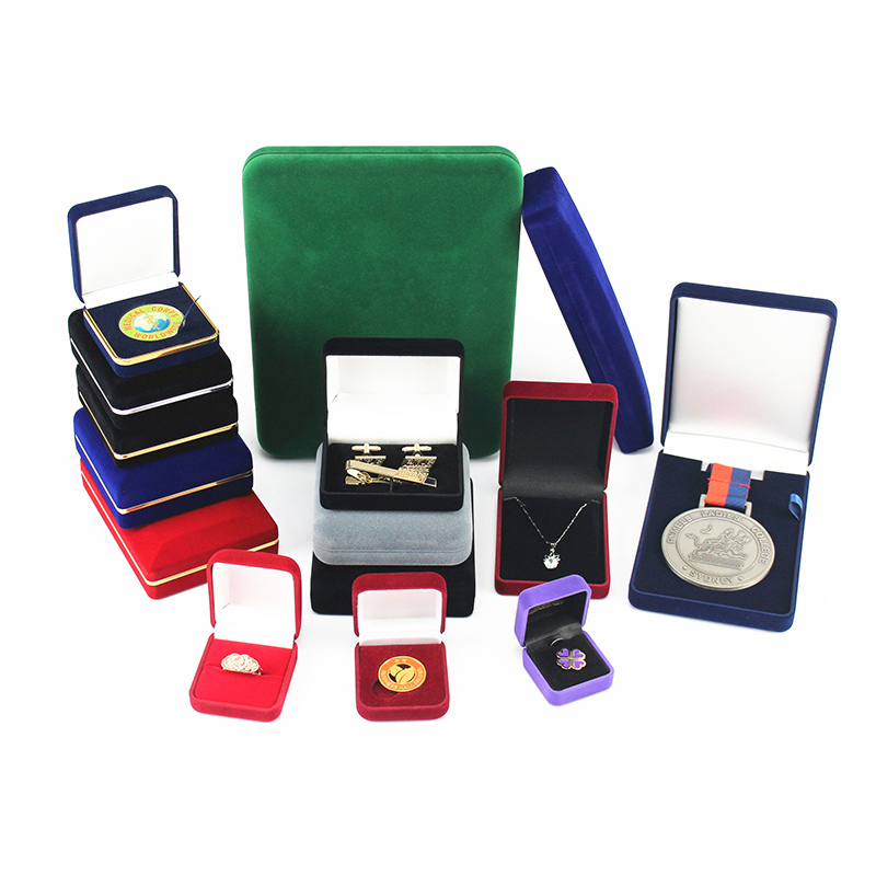 Krabice šperků z krabičky na samet