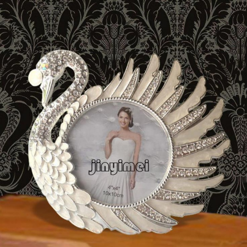Modern í čínský tvůrčí jevištní kovový rám stříbrný tvůrčí praktický pokoj Dekorativní foto rám labutě lze přizpůsobit
