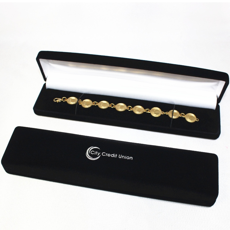 D-11 zakázková velkoobchodní černá sametová krabička na odznak a náhrdelník