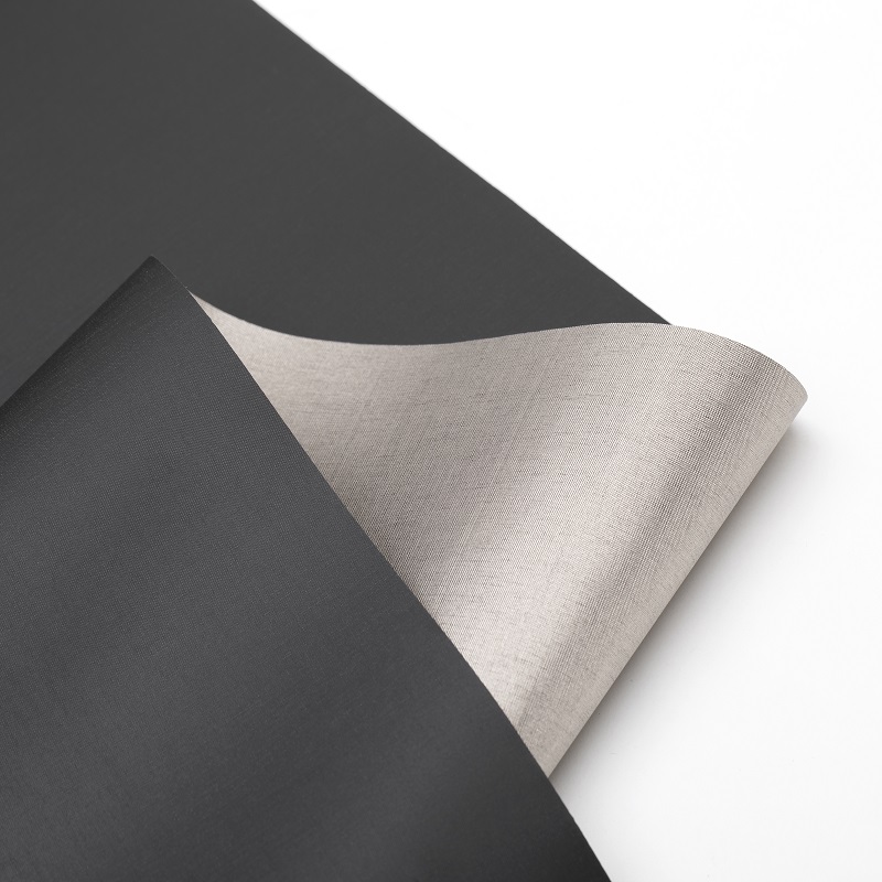 Černá látka \/ Černá vodivá látka