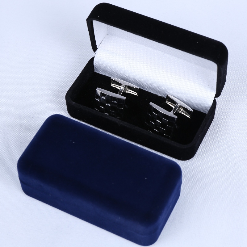 KUS D-68S kulatý sametový box pro manžetové knoflíčky, sponu na kravatu, odznak atd. Mm. 75 * 38 * 28, hmotnost přibližně 30 g