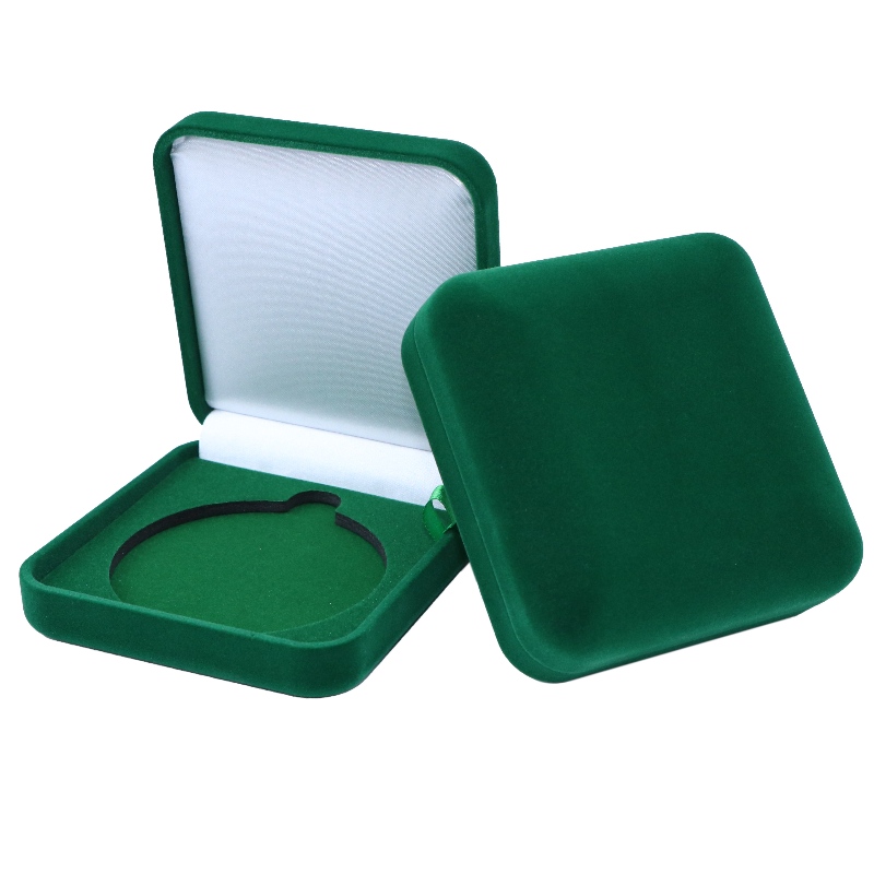 Výrobek F-80 Velvet Box na mince, odznak a náramek atd., Mm. 90 * 95 * 38, hmotnost přibližně 86 g