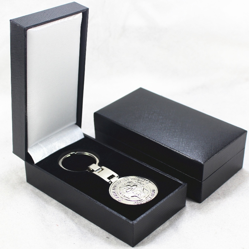 Krabička z umělé kůže obdélník V-10 pro medaili 40 x 80 mm a odznak atd. Mm. 60 * 111 * 38, hmotnost přibližně 82 g