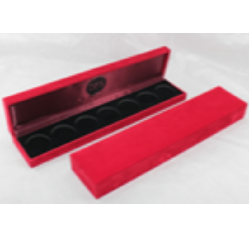 Krabička z umělé kůže, obdélník V-11, krabička na mince o průměru 210 * 35 mm, odznak a náhrdelník atd. Mm. 240 * 52 * 30, hmotnost přibližně 130 g