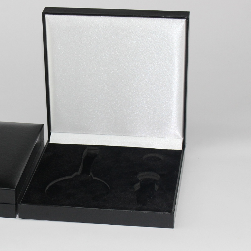 Položka V-23 čtvereční PU kožená krabice pro 120*120mm zohavené mince, medaile a odznaky, atd. mm.160*160*38, závaží asi 280g