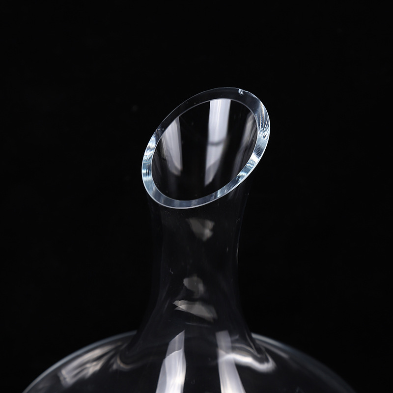 2020 Nové víno karafa průhledné sklo Jednoduché nakloněné víno karafa bez rukojeti lze přizpůsobit pro velkoobchod