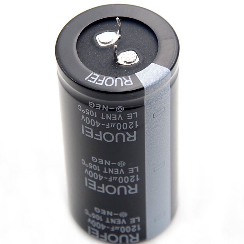 RUOFEI snap-in hliníkový elektrolytický kondenzátor 10V ~ 500V dlouhá životnost a práce při vysoké teplotě