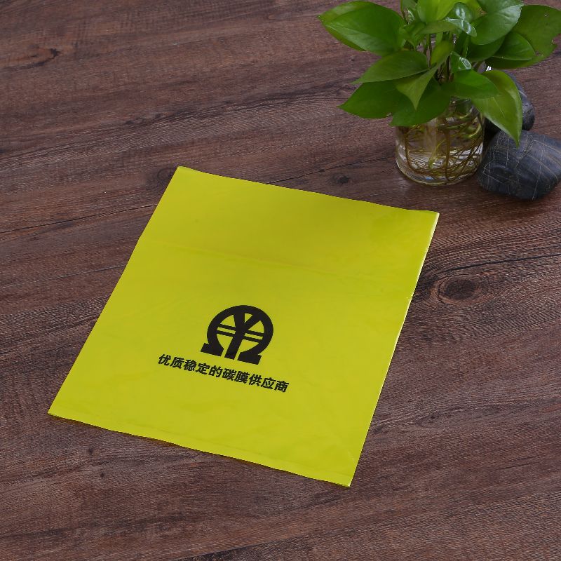 Být blogerkou, hrát videohry, žít se zbožím Čína podporuje mladé lidi, aby vyzkoušeli nekonvenční práce