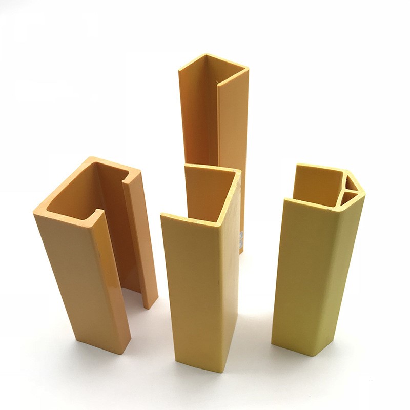 Přizpůsobené více různých tvarů U kanálu ABS UPVC PP PE PVC plastové profily pro vytlačování pro dekoraci ochrany stroje