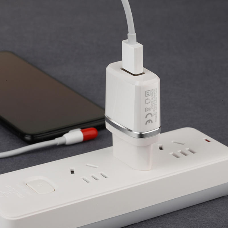 USB nástěnná univerzální vícecestná nabíječka Adaptér Rychlý mobilní telefon Nabíjejte přenosnou nabíječku