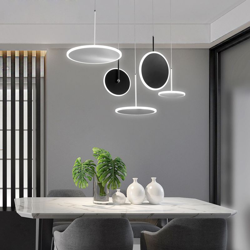 Skandinávský design Železný kruhový akrylový LED přívěsek světla dům dekor
