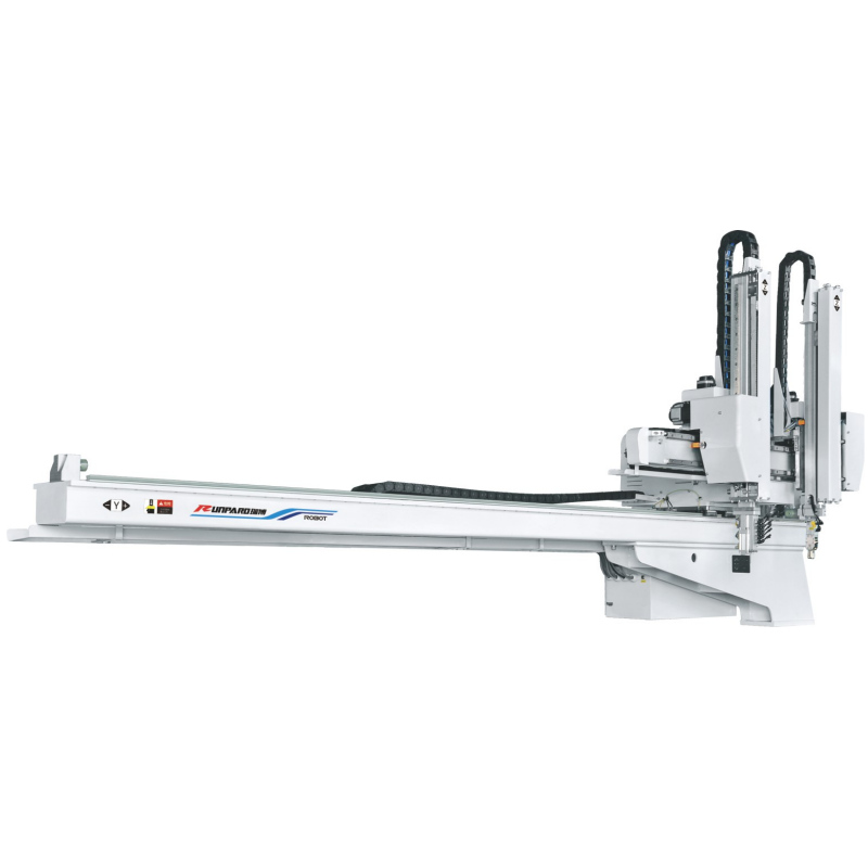 Podélný manipulátor robota numerického řízení AutomaticCNC