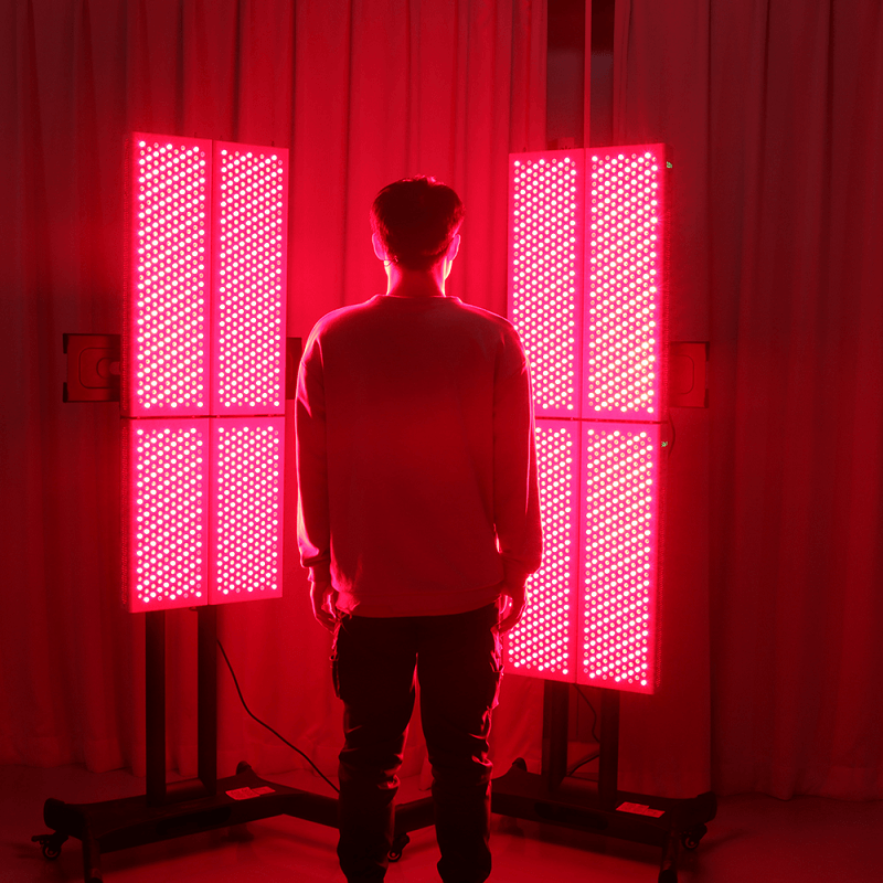 V domácnosti Dva lidé Terapie červeným světlem 660nm 850nm - Terapeutické světlo blízkého infračerveného záření Výrobce PDA Red Therapy Light