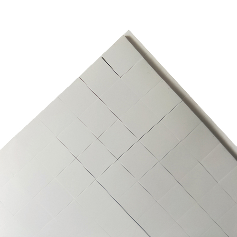 Ekologicky šetrný tepelně vodivý silikonový plech, jediný zadní šedobílý chladič, tlumící a zvukově izolační silikonový plech, lze vysekávat