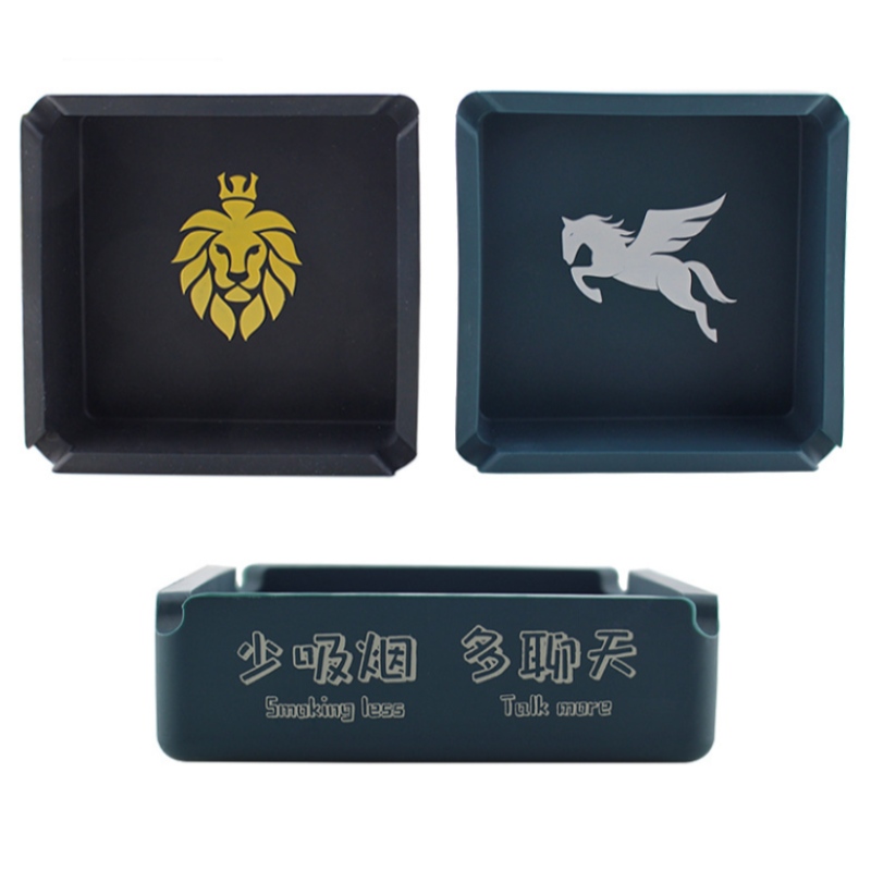 Velký tištěný čtvercový popelník