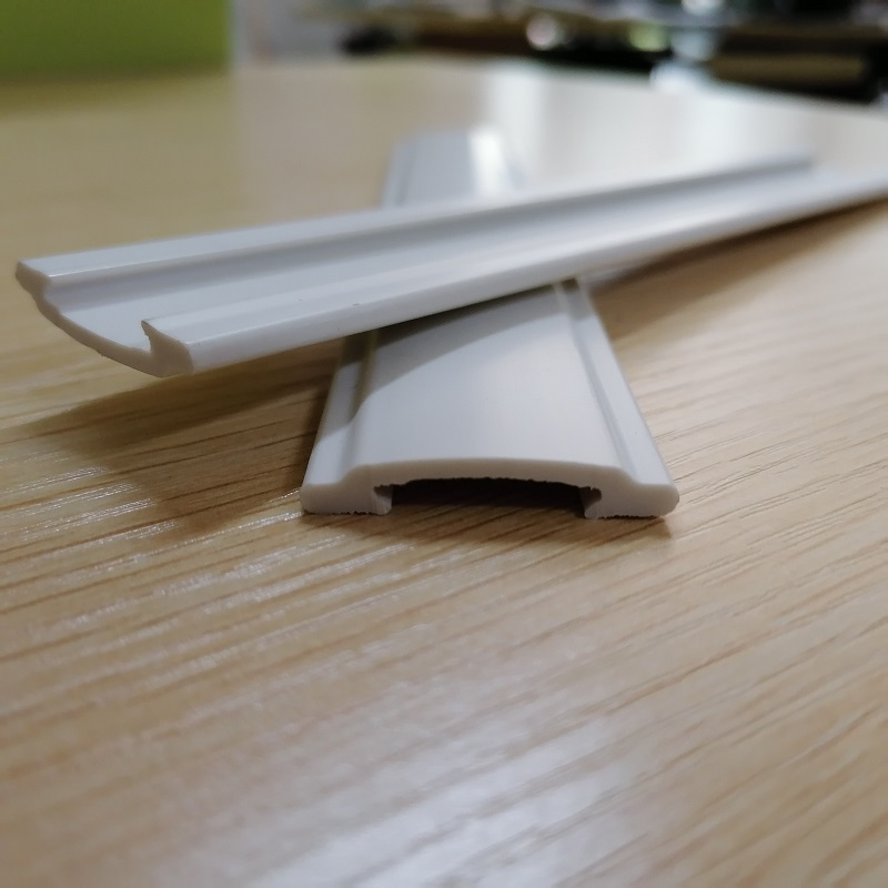 vysoce kvalitní extruze kanálu z PVC zpomalující hoření pro okenní clonu