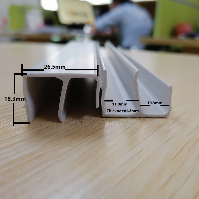 Výrobce profilů z PVC profilu ve tvaru E z PVC výrobce kanálu v Číně