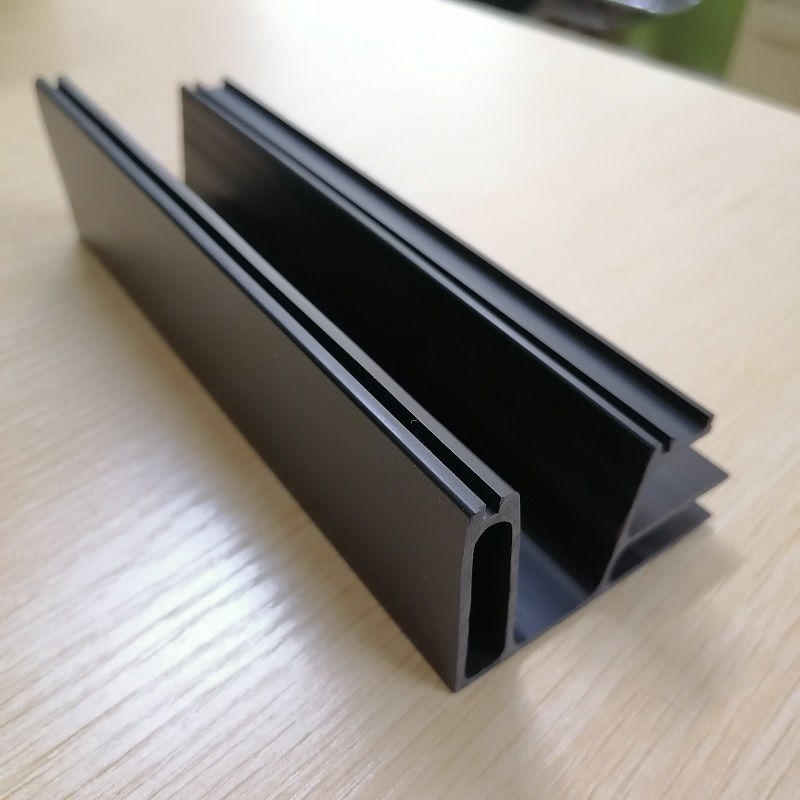 Vlastní výrobce profilu pvc v Číně pvc profilová trubka vlastní plastové výrobky