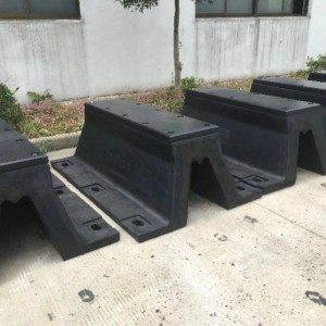 Marine Solid Arch 250H Rubber Fender Factory s High E.A.