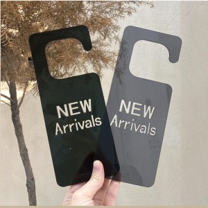 TMJ PP-539 Vlastní akrylický displej značky lehká luxusní oděvní prodejna dekorace cena značky kreativní billboard displej