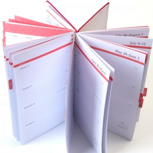 poznámkový blok organizátora deníku