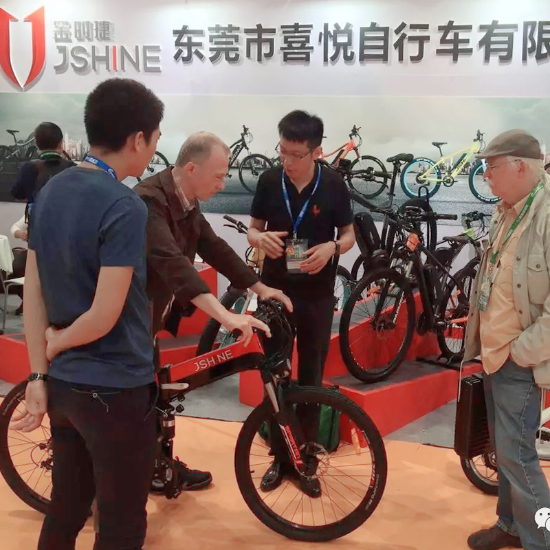 Veď budoucnost, JSHINE vyplouvá