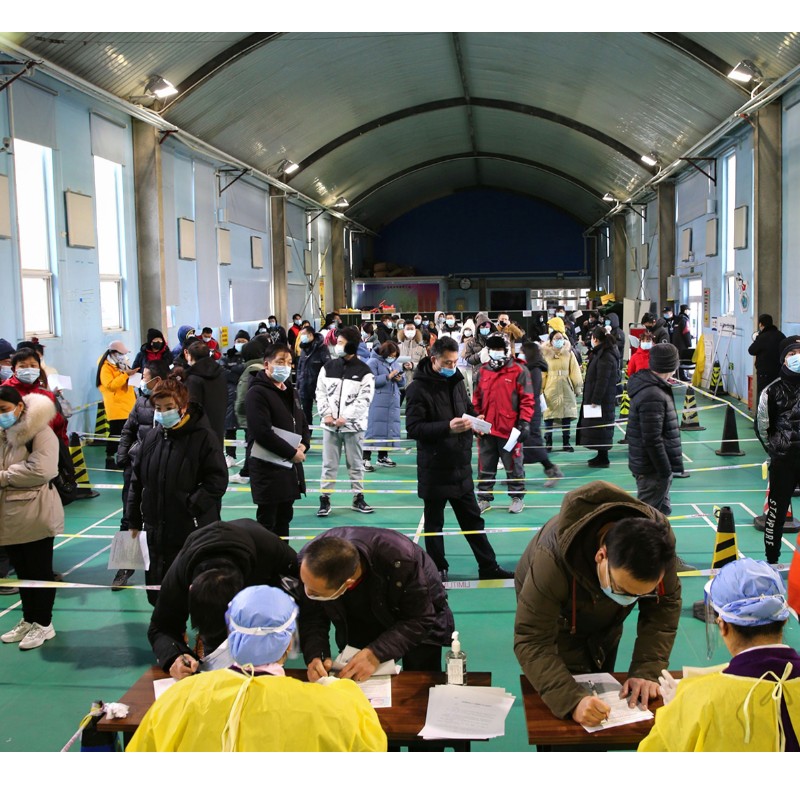 Čína spravovala 9 milionů dávek své domácí vakcínyna prioritní skupiny z CNN Beijing Bureau