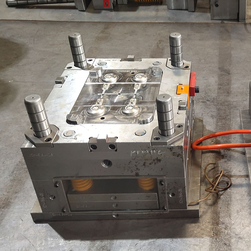 Poptávka převyšuje dodávky v přesném trhu formyn