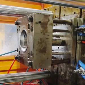 Vysoce kvalitní ShenZhen Mold Factory přizpůsobené vstřikování plastových dílů strojních dílů