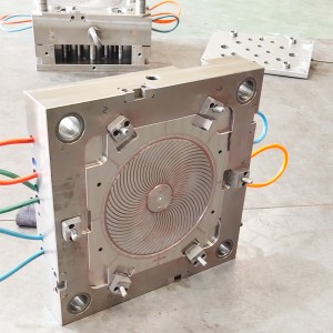 Čína továrna vysoce kvalitní přizpůsobené plastové vstřikovací formy