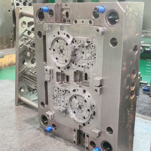 Profesionální přizpůsobení různých forem na vstřikování plastů pro automobilové plastové díly