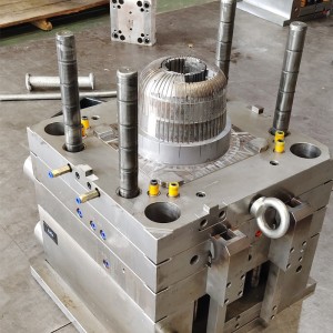 Výrobce Čína Vlastní profesionální vstřikovací forma na výrobu přesných plastových forem