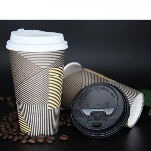 Jednorázový papírový šálekna kávu s jednou stěnou