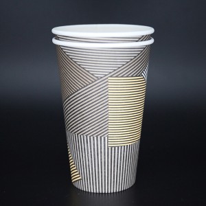 Jednorázový papírový šálekna kávu s jednou stěnou