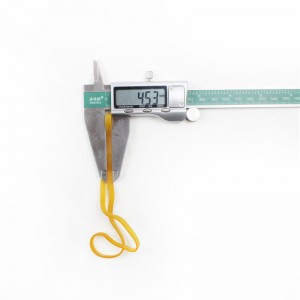 Prodloužený a rozšířený žlutý transparentní vysokoteplotní průmyslový gumový pás proti stárnutí přizpůsobený továrně