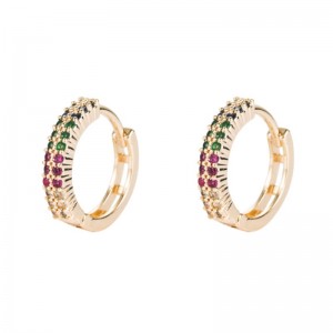 Jižní Korea Dongdaemun měděné šperkynáušnice Zirkonnáušnice Evropské a americké módní doplňky přeshraniční zdroje zlatýchnáušnic Velkoobchod