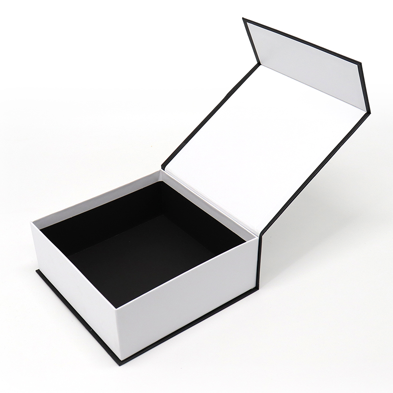 Luxusní bílý magnet klapek papíru flip top dárkové krabičky oblečení šaty ruční tašky bílé mailer box