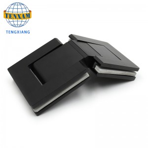 Teplý prodej 135 stupňů 304 SS Matte černé sprchy skleněné dveře závěsy