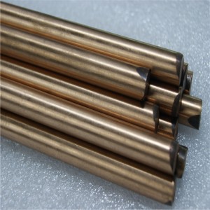 Měděná fosfátová tyč