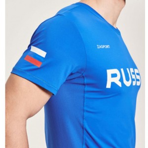 Tréninkové tričko z vlhkosti-wicking tkaniny