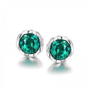 Korejská verze jednoduchých kulatýchnáušnic