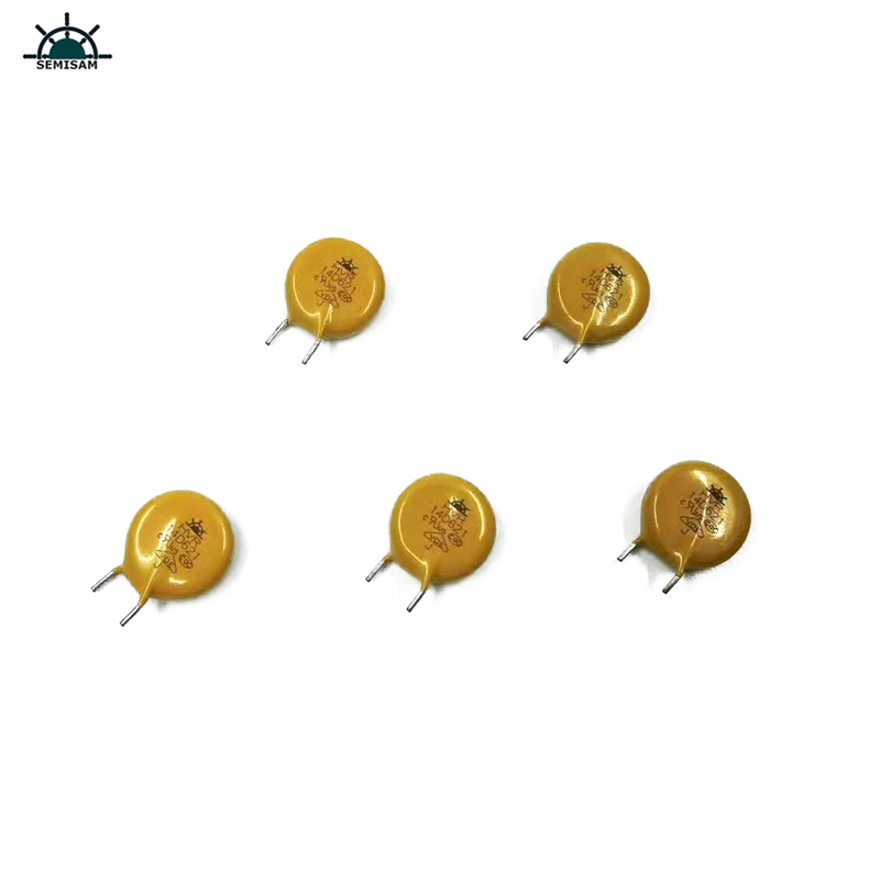 Originální továrna Dobrý cenový servis, žlutá vysoká přepětí přepětí 14mm HVR14D621J MOV Oxid zinečnatý varistor pro komerční jednotku