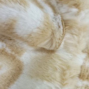 Recyklovaný Velvet.