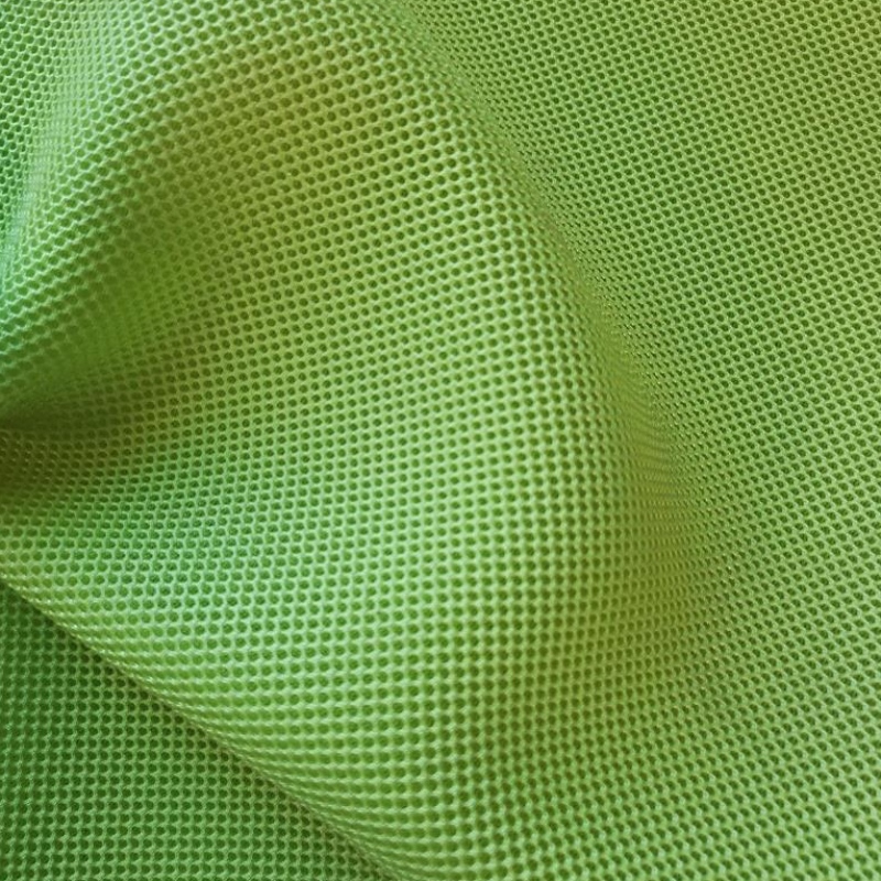 Recyklovaný Mesh.